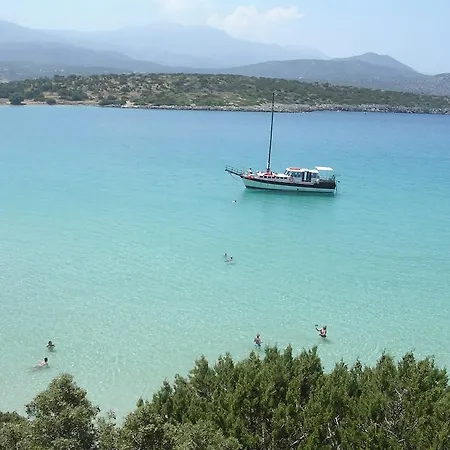 Aparthotel Stavros