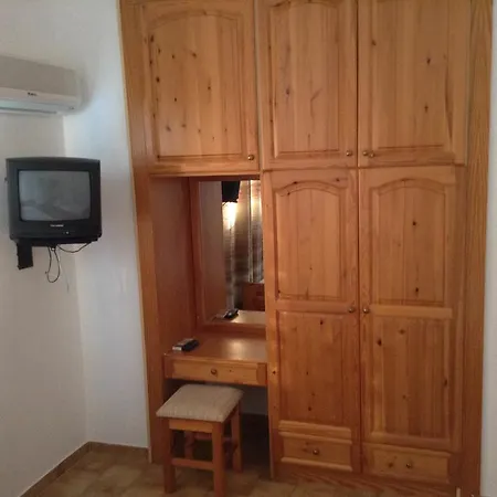 Aparthotel Stavros Istro