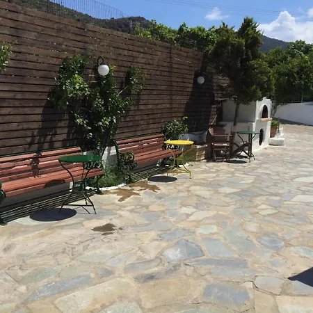 Stavros Aparthotel