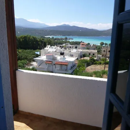 Stavros Aparthotel Istro