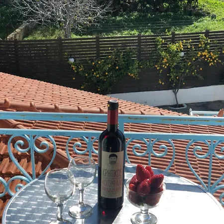 Stavros Aparthotel 4*