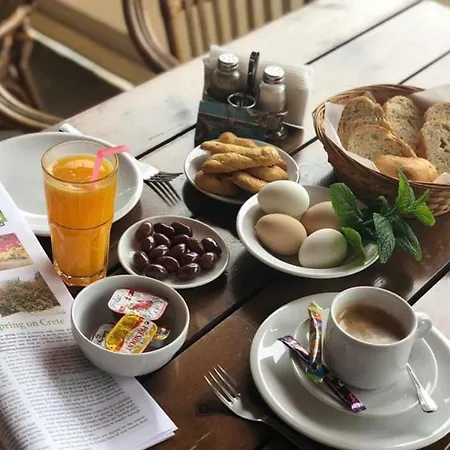 Stavros Aparthotel