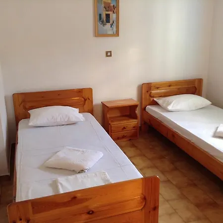 Hotel de apartamente Stavros 4*
